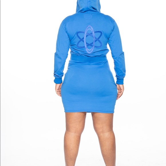 Dress - Picture 2 of 2